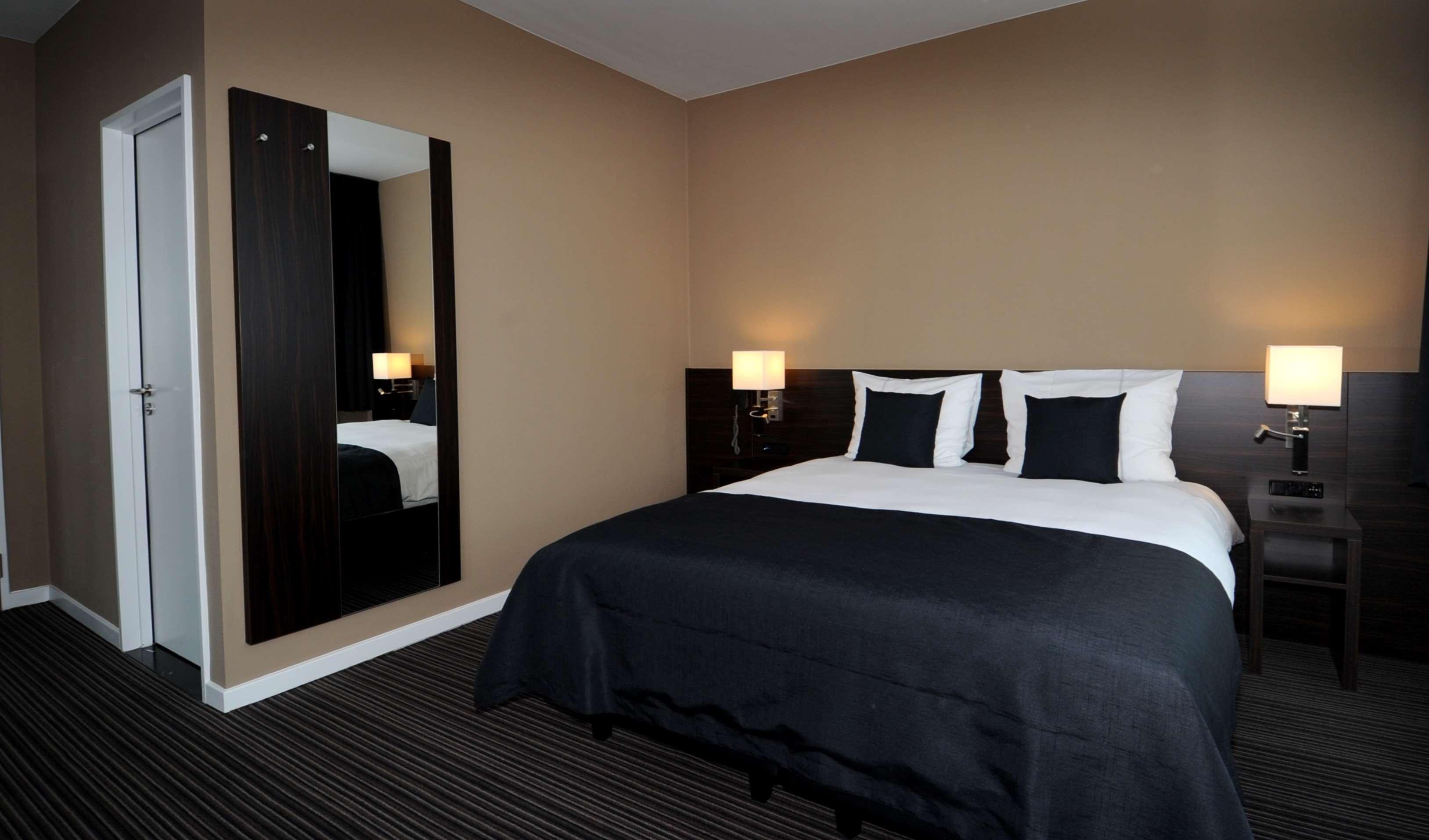 Hotel Docklands Antwerp Luaran gambar