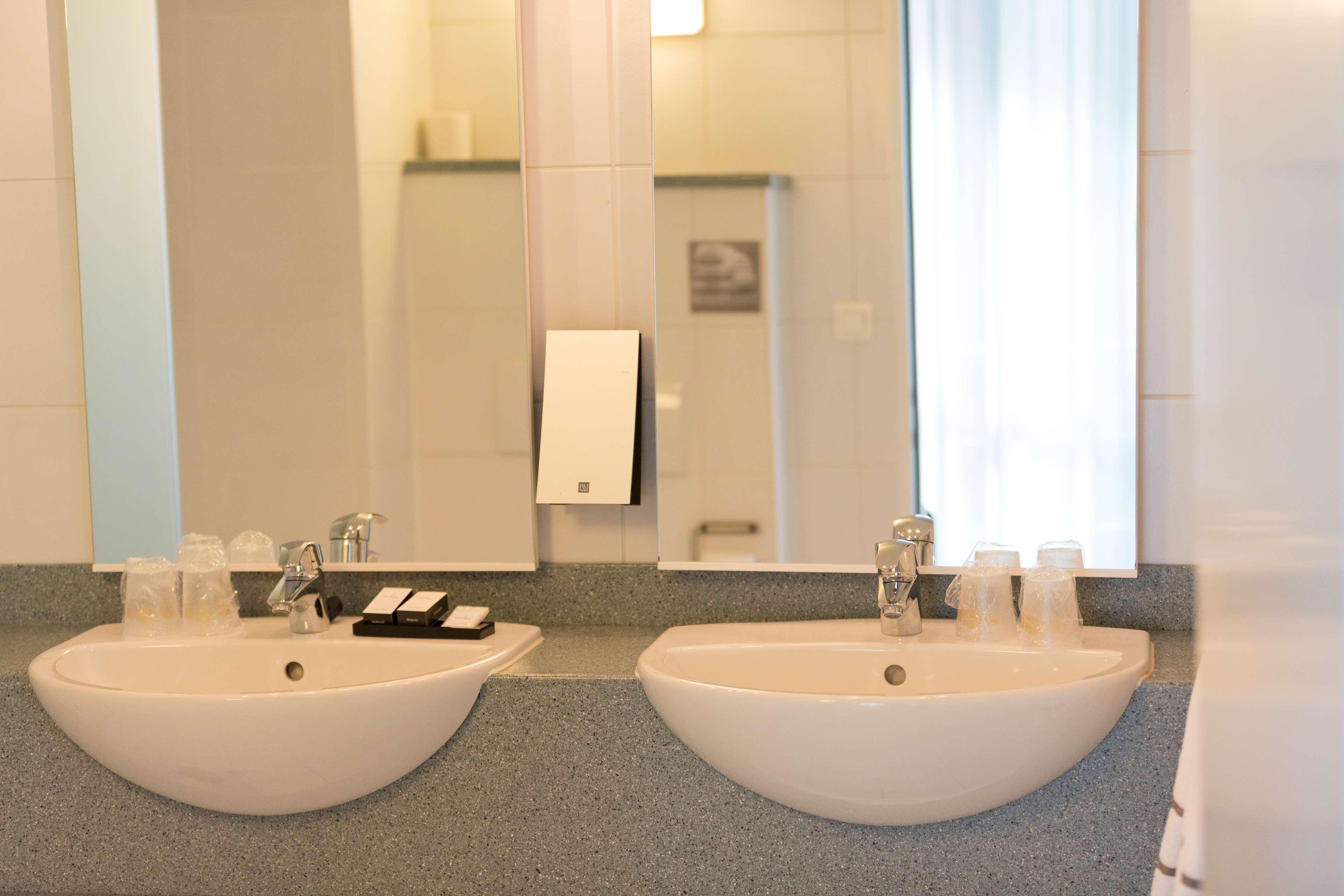Hotel Docklands Antwerp Luaran gambar